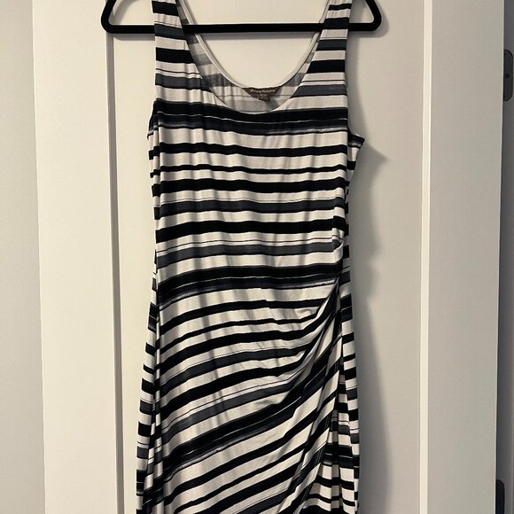Tommy Bahama Dresses & Skirts - Tommy Bahama, Strategically Striped Tambour Dress. Summer wear. Knee Length